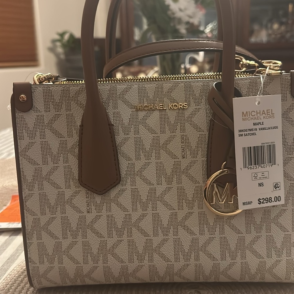 Michael Kors Satchel Maple 👜👛 - Picture 2 of 4